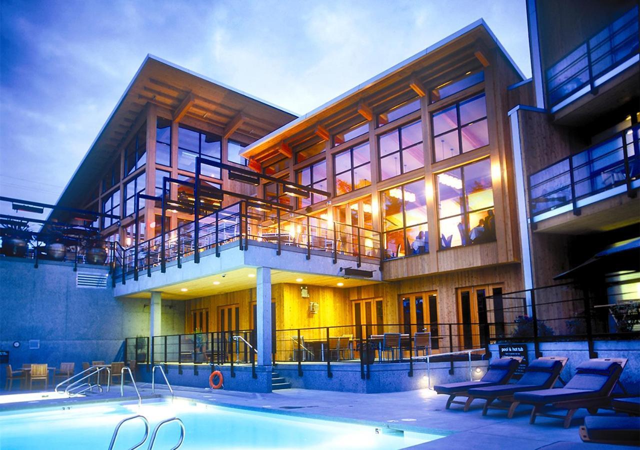 Brentwood Bay Resort & Spa Eksteriør billede