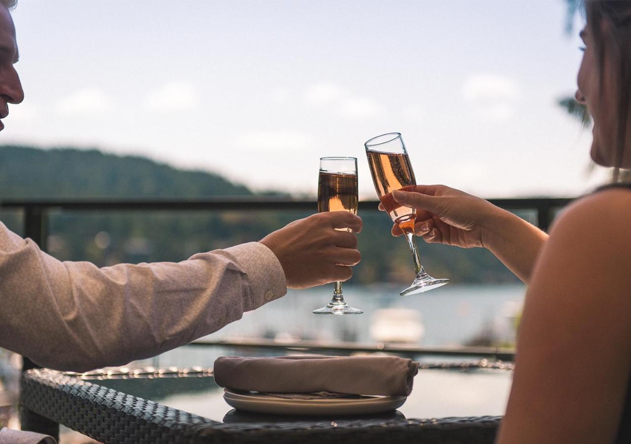 Brentwood Bay Resort & Spa Eksteriør billede