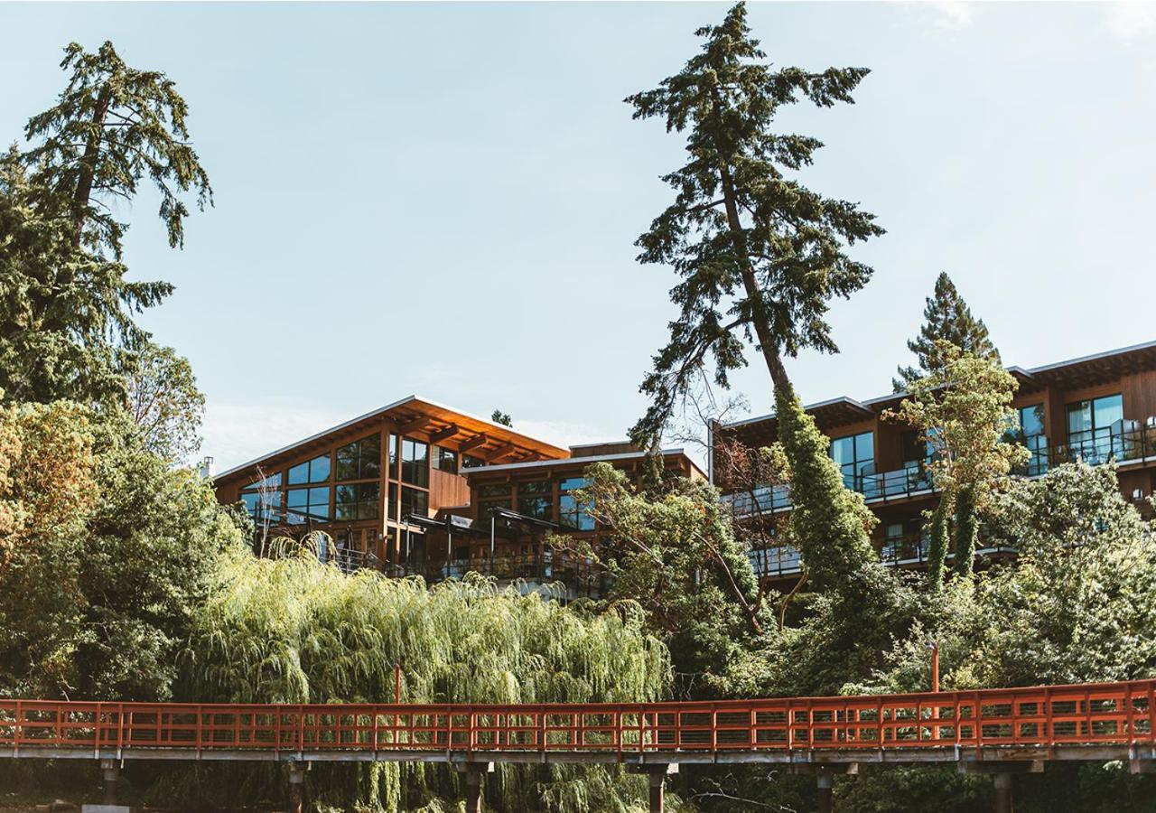 Brentwood Bay Resort & Spa Eksteriør billede