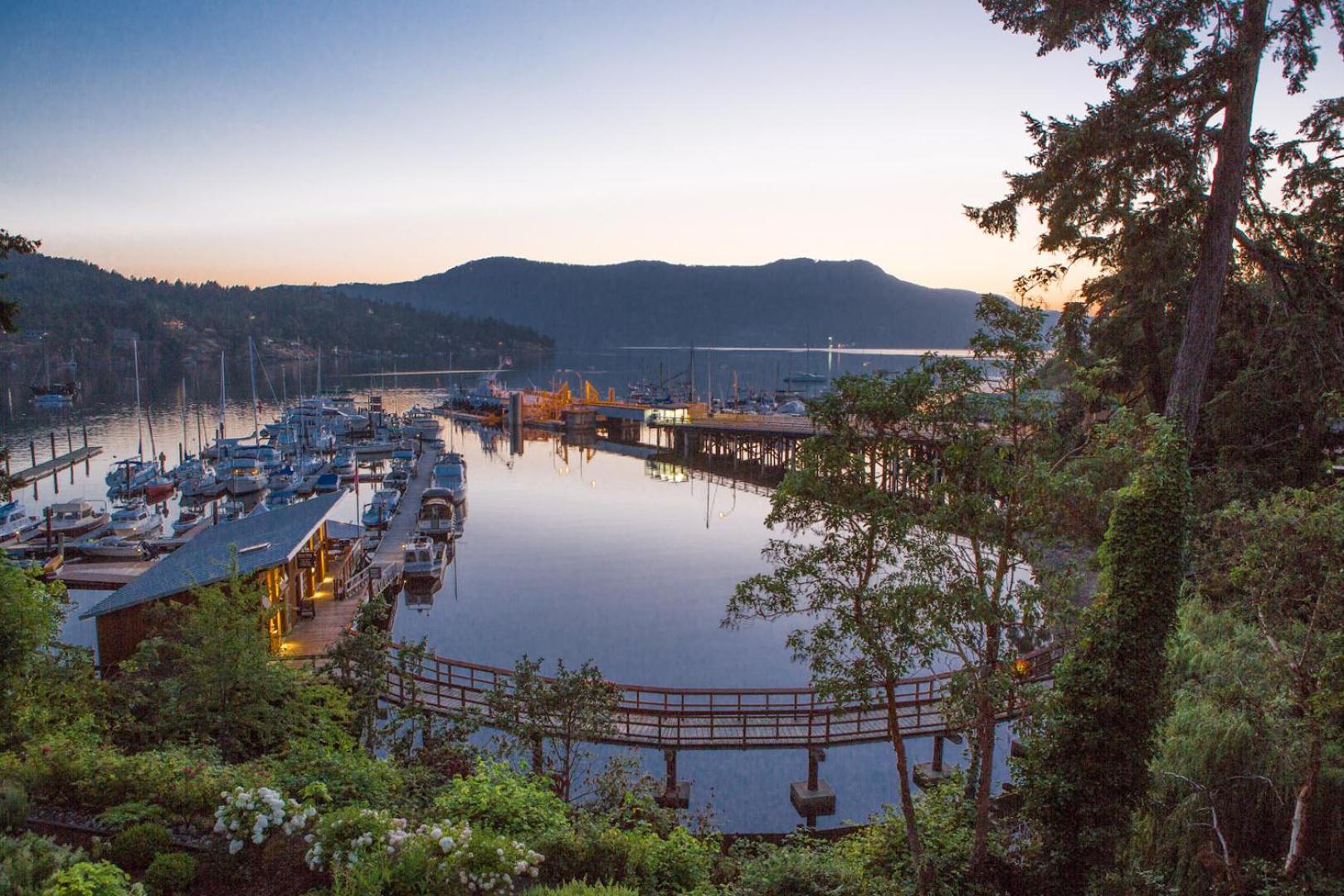 Brentwood Bay Resort & Spa Eksteriør billede